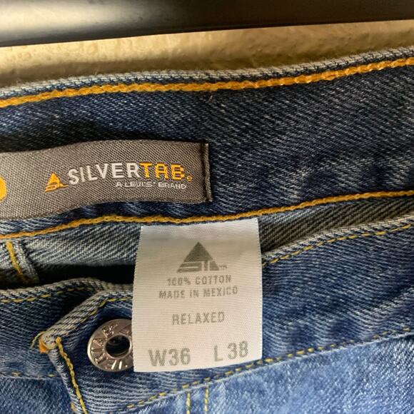 Vintage 2004 Men's Levi's SilverTab Relaxed 36 x 38 Denim Jeans A49 - Picture 4 of 10